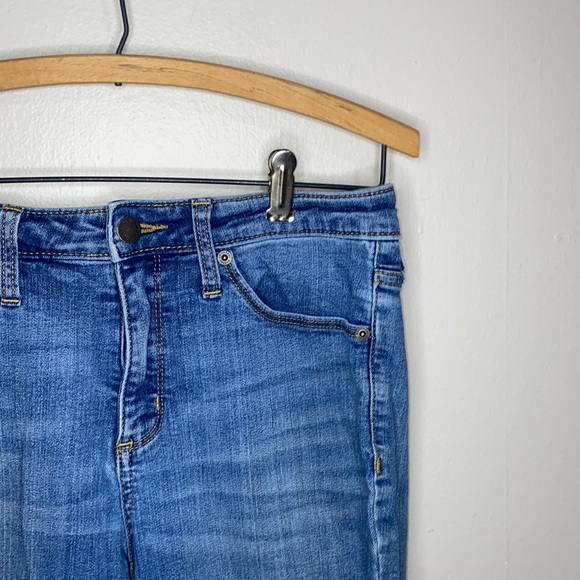 Denim - 🛍️Trendy Comfy blue Jeans with no holes!